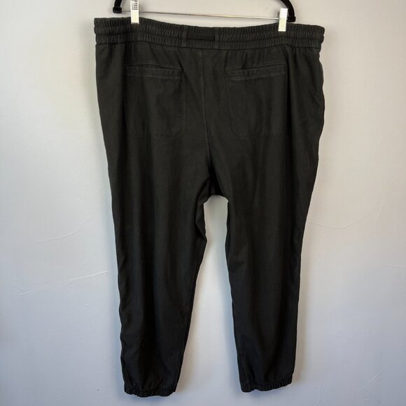 Athleta Farallon Jogger Black Size 22 Athleisure Activewear Workout - Picture 10 of 13